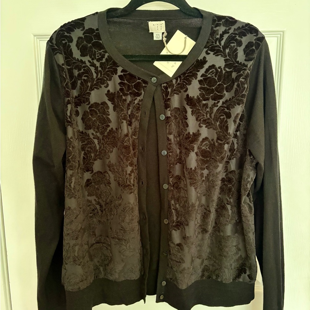 XXL Women's black floral cardigan with velour flowers